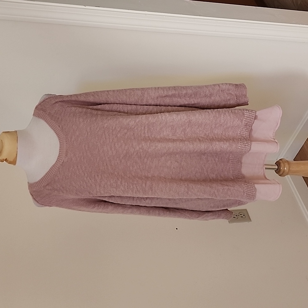 Torrid 3X mauve cold shoulder knit sweater top.